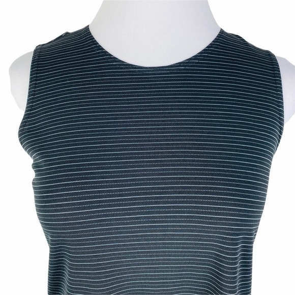 New York & Co.‎ Pinstriped Side Slit Blouse Women's XS Black Gray Sleeveless - Picture 4 of 8